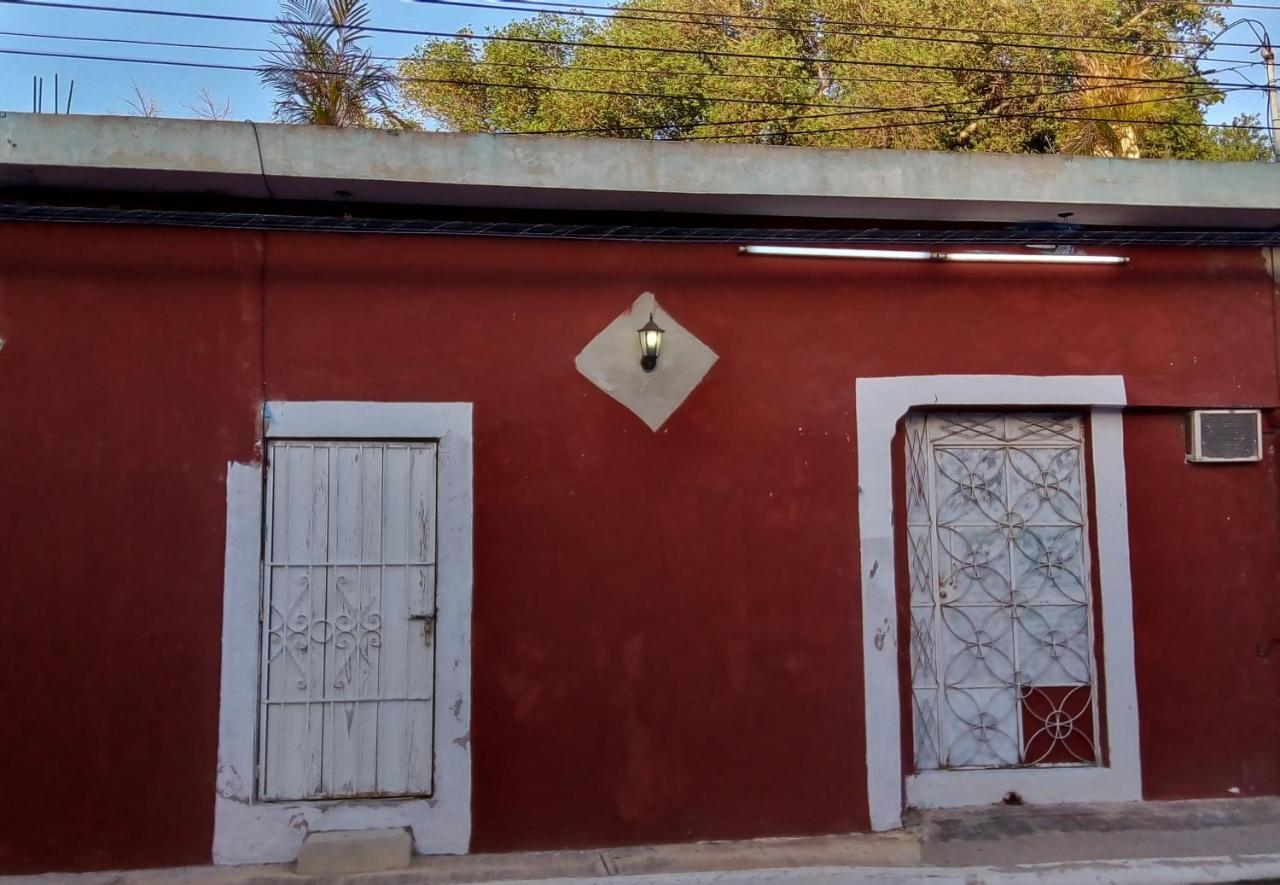 Cuartos Y Hostal Jaqueline Campeche Eksteriør billede